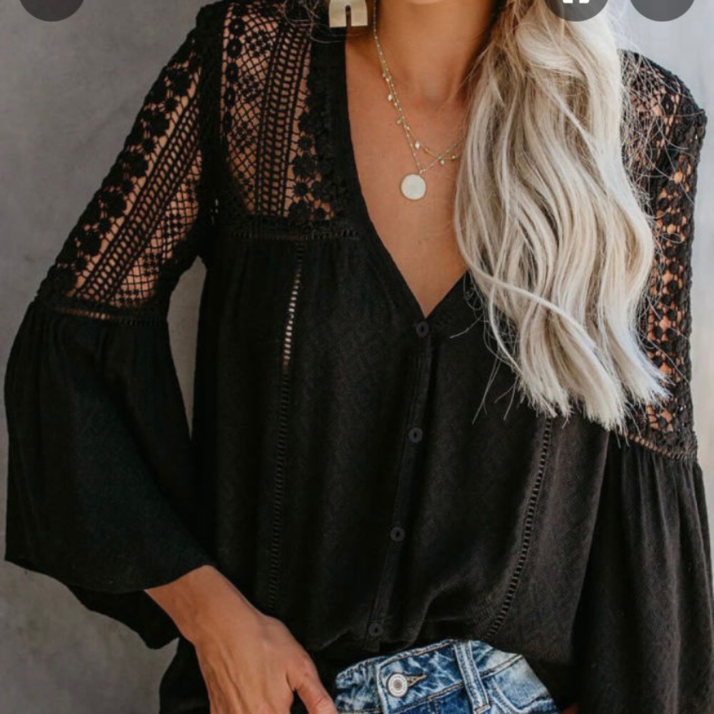 Du Jour Crochet Blouse